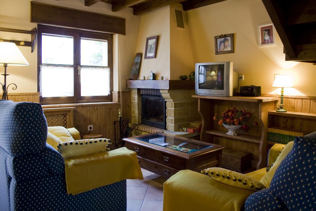 Casa Rural La Regoria Carrena de Cabrales Exteriör bild