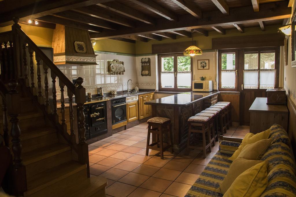 Casa Rural La Regoria Carrena de Cabrales Exteriör bild